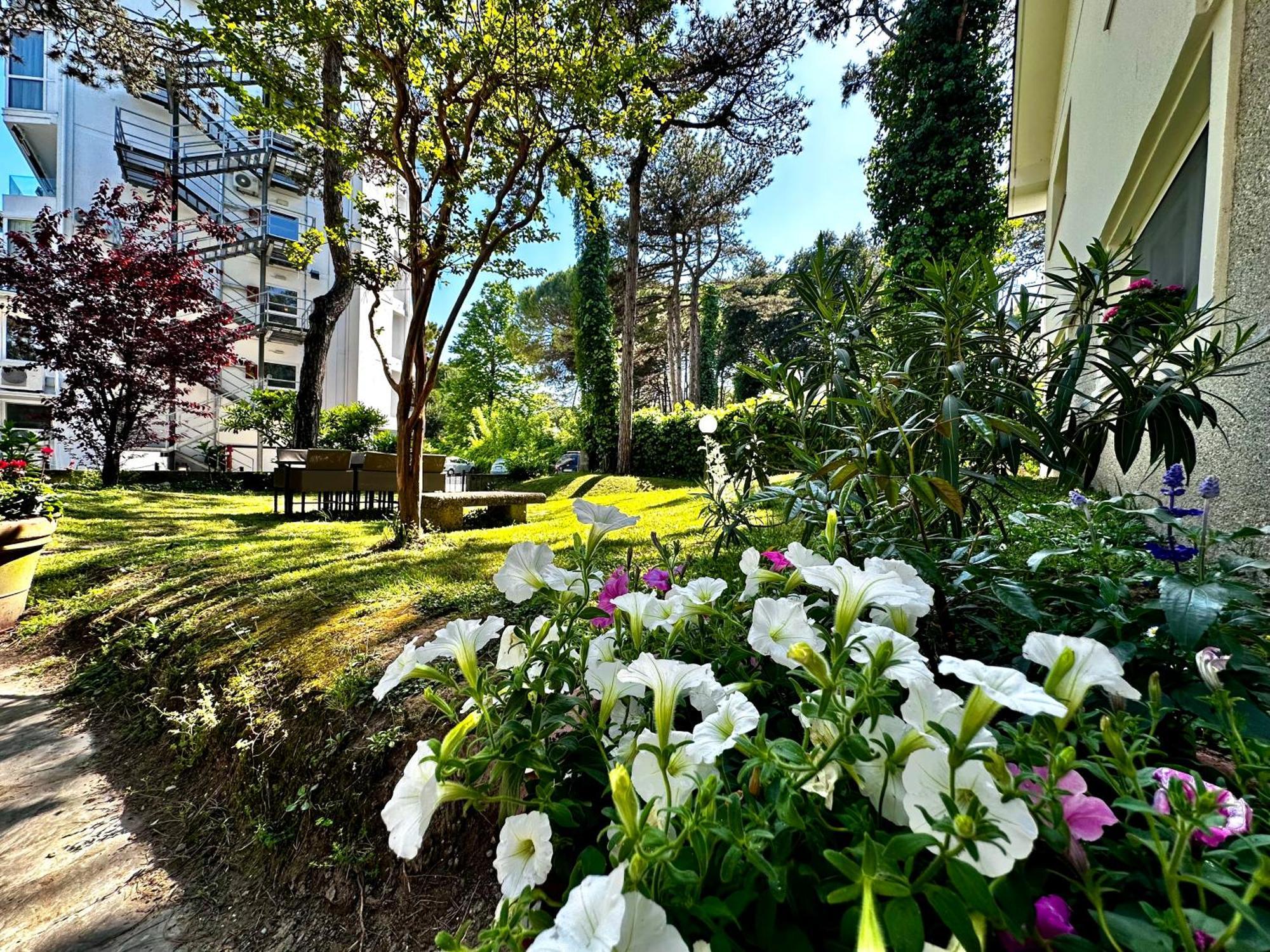 Villa Greif Pineta Lignano Sabbiadoro Ngoại thất bức ảnh